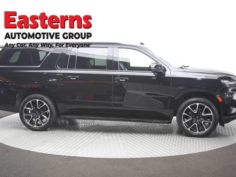 Used 2022 Chevrolet Suburban RST w/ Luxury Package AWD/4WD image 49