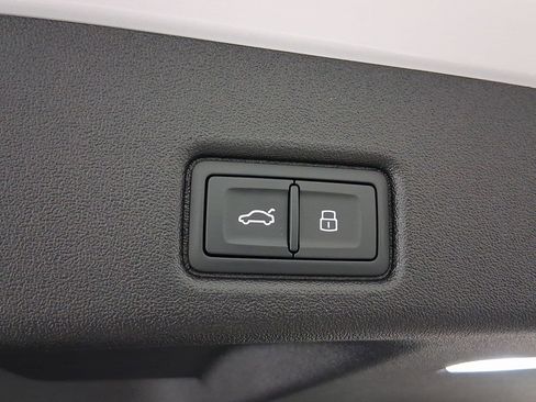 Certified 2025 Audi Q5 Premium Plus w/ Premium Plus image 27