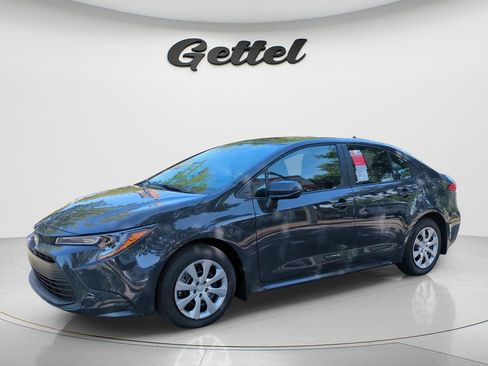 Used 2026 Toyota Corolla LE FWD image 1
