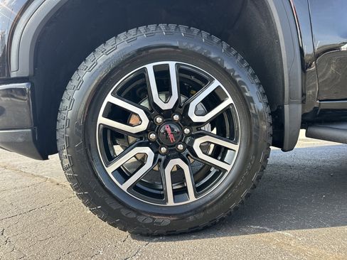 Used 2023 GMC Sierra 1500 AT4 w/ AT4 Premium Package image 11