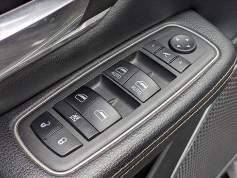 Used 2022 RAM 1500 Laramie w/ Sport Appearance Package AWD/4WD image 5