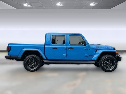 New 2025 Jeep Gladiator Sport image 8