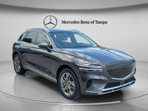 Used 2025 Genesis GV70 2.5T AWD/4WD image 4