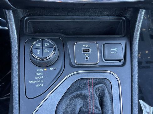 Used 2021 Jeep Cherokee Trailhawk w/ Sun, Sound & Nav Group image 16