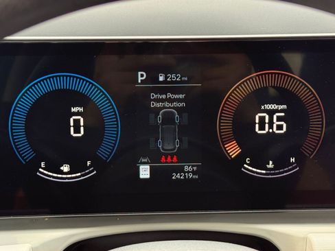 Used 2025 Hyundai Tucson SEL image 42