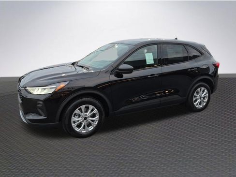 New 2026 Ford Escape Active w/ Tech Pack #1 FWD image 2