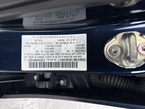 Used 2024 MAZDA MAZDA3 s FWD image 33