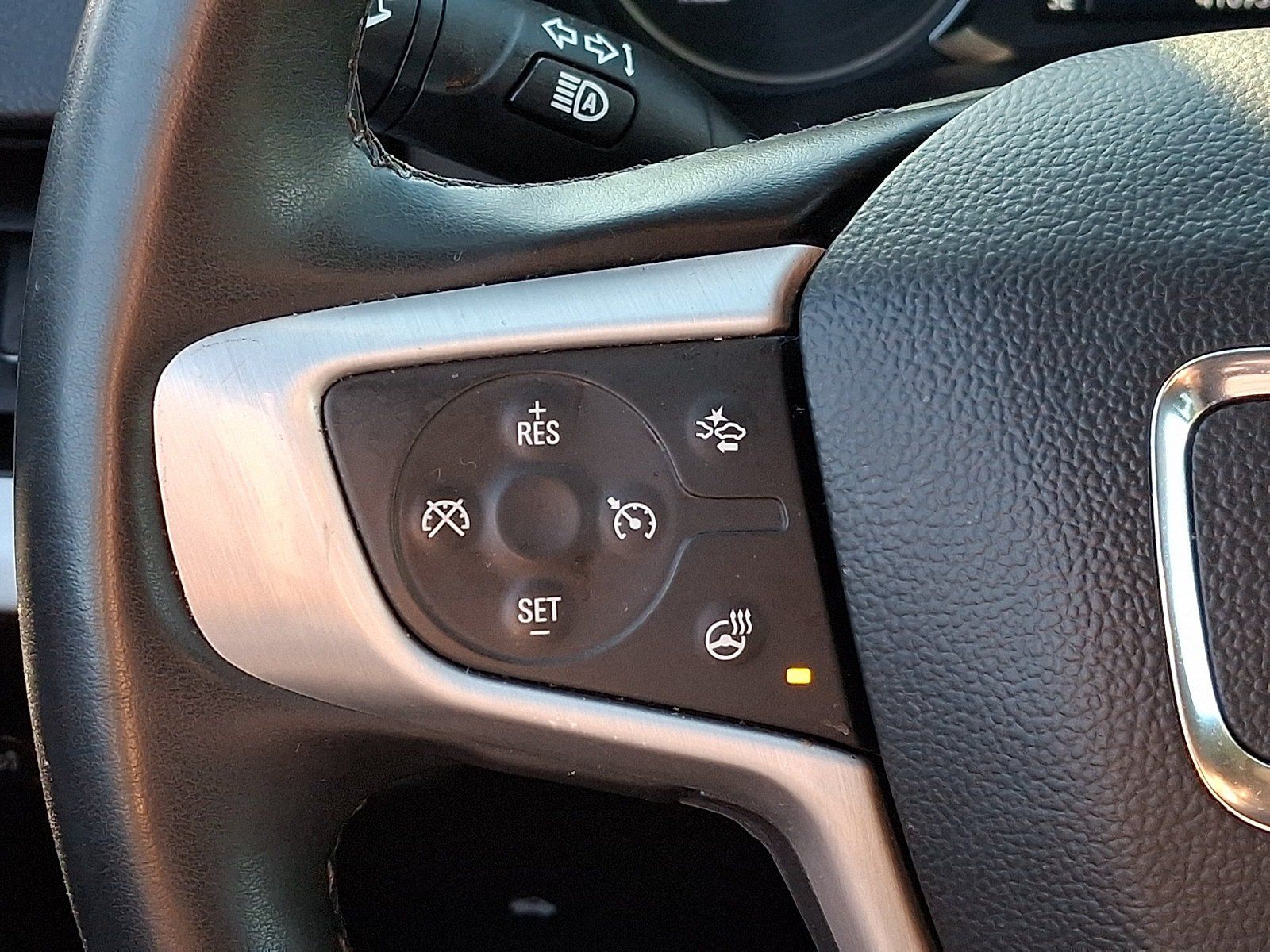 Used 2024 GMC Terrain SLT AWD/4WD image 20