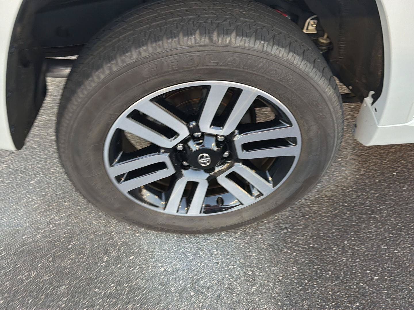 Certified 2024 Toyota 4Runner Limited AWD/4WD image 40