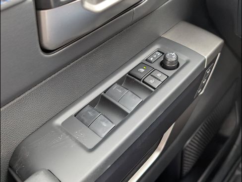 New 2026 Toyota Tundra Platinum AWD/4WD image 17
