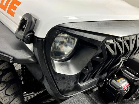 Used 2023 Jeep Wrangler Sport AWD/4WD image 31