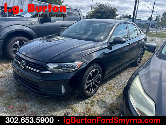 Used 2023 Volkswagen Jetta Sport FWD image 3