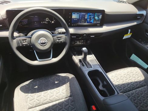 New 2026 Nissan Kicks SV w/ SV Premium Package FWD image 15