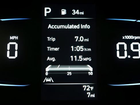 New 2025 Hyundai Venue Limited image 32