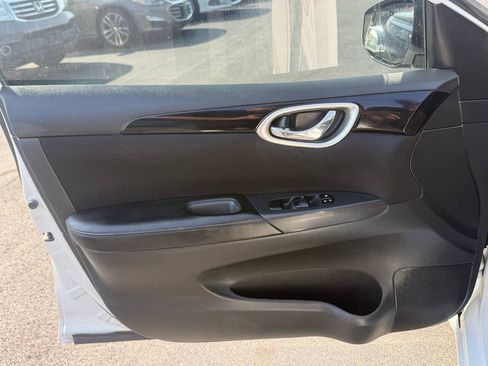 Used 2017 Nissan Sentra SV FWD image 9