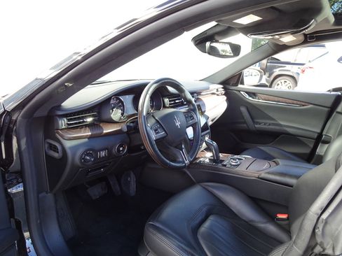 Used 2022 Maserati Quattroporte GT image 2