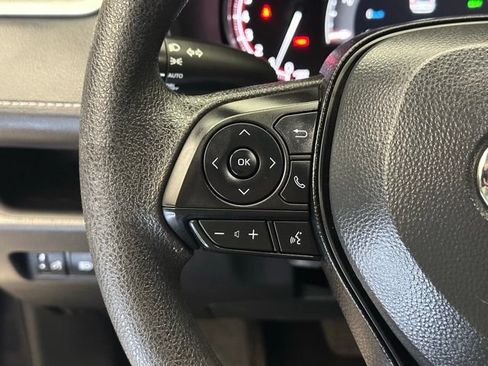 Used 2025 Toyota RAV4 XLE AWD/4WD image 23