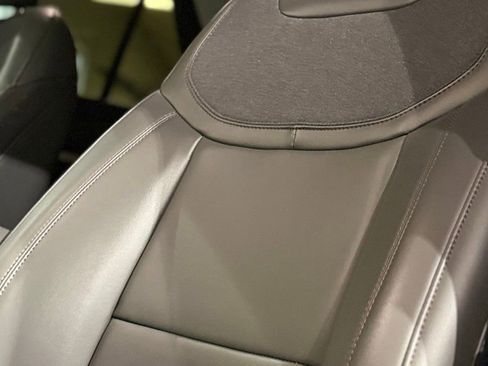 Used 2025 Ford Explorer Active w/ Active Comfort Package image 45