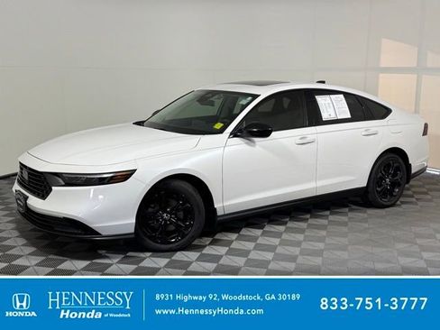 Used 2025 Honda Accord SE image 1