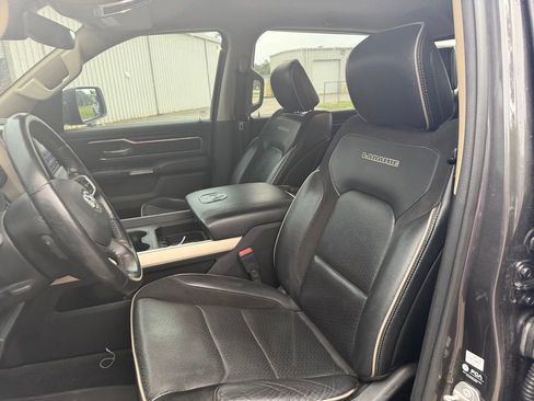 Used 2021 RAM 1500 Laramie AWD/4WD image 10