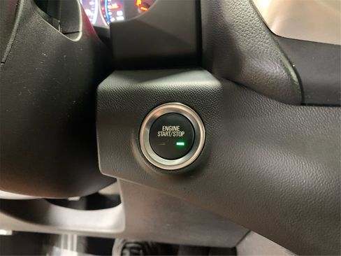 Used 2022 GMC Terrain Denali image 28