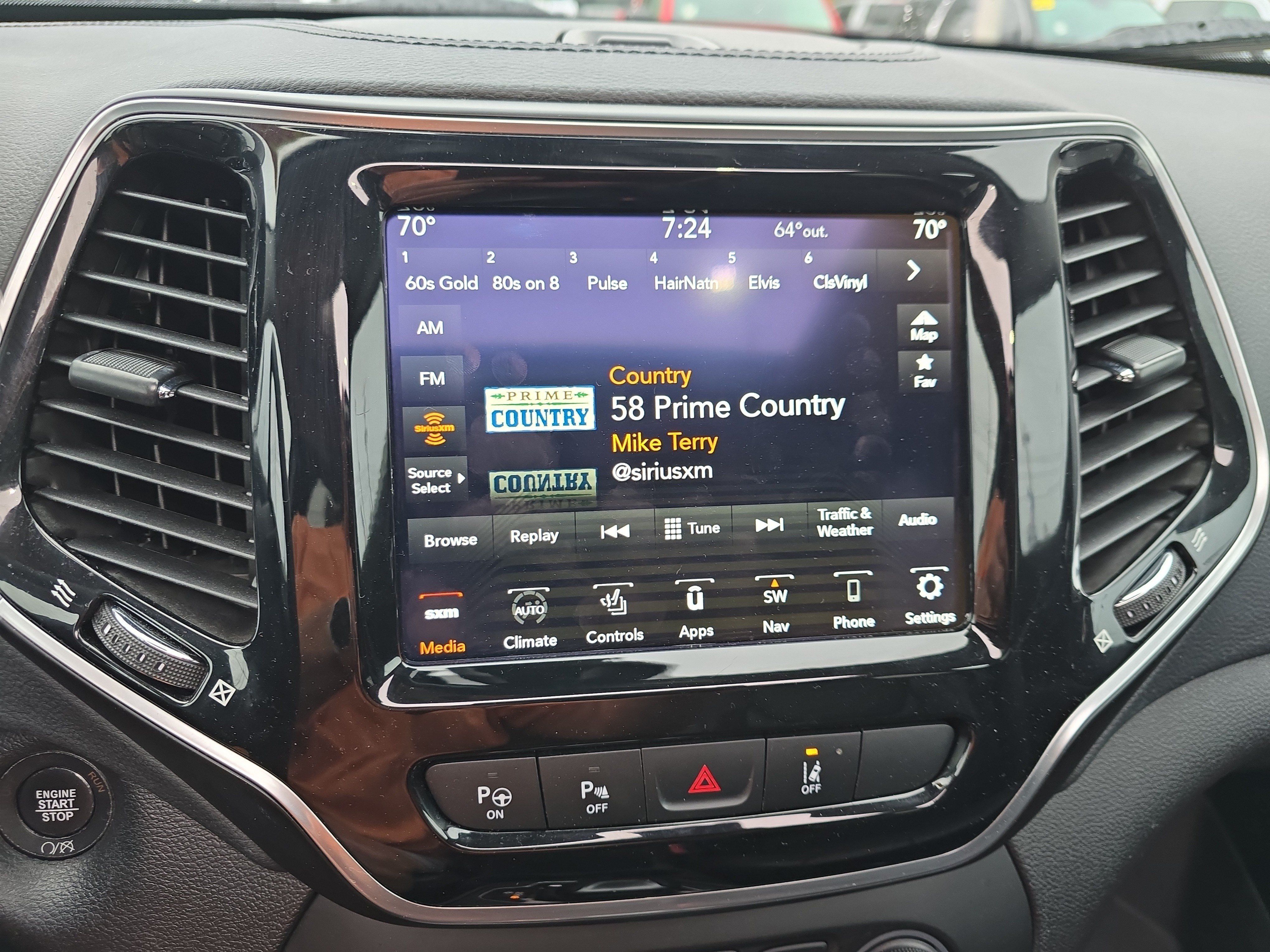 Used 2021 Jeep Cherokee Limited w/ Elite Package AWD/4WD image 30