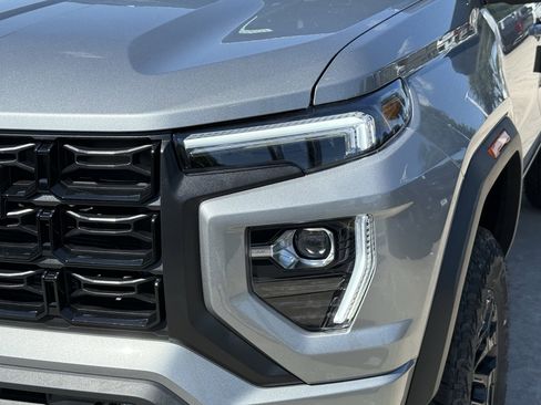 New 2026 GMC Canyon Elevation w/ Convenience Package image 8