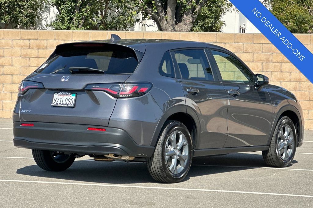 Certified 2027 Honda HR-V LX image 4