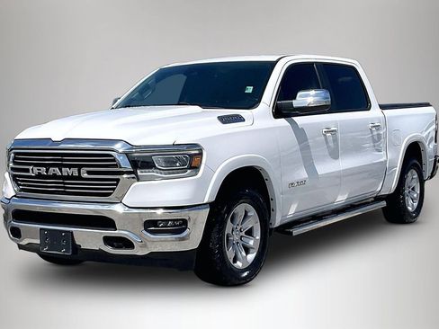 Used 2017 GMC Sierra 1500 SLT w/ All Terrain X Package AWD/4WD image 2