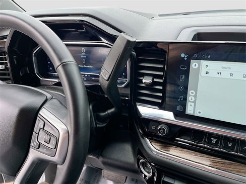 Used 2024 Chevrolet Silverado 2500 LT image 17