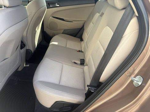 Used 2017 Hyundai Tucson Value w/ Cargo Package FWD image 12