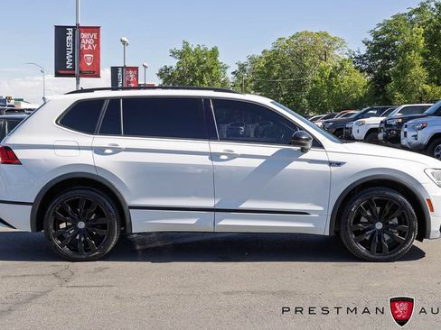 Used 2021 Volkswagen Tiguan SE R-Line w/ 3rd Row Seat Package AWD/4WD image 19