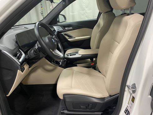 Used 2025 BMW X1 xDrive28i w/ Convenience Package image 13