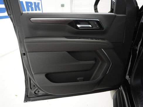 New 2026 Chevrolet Tahoe LS image 12