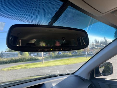 Used 2013 Subaru Outback 2.5i Limited AWD/4WD image 14