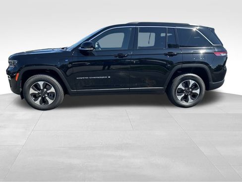 New 2024 Jeep Grand Cherokee Limited 4xe w/ Luxury Tech Group II image 3