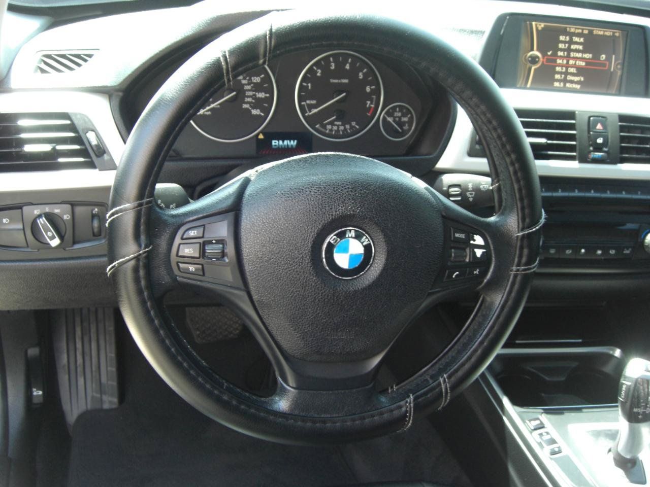 Used 2014 BMW 320i Sedan RWD image 9