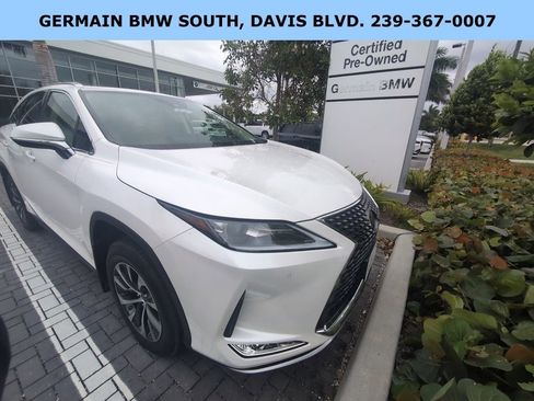 Used 2022 Lexus RX 350L Premium w/ Premium Package image 3
