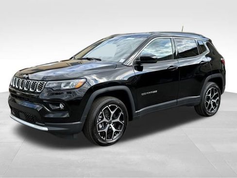 New 2026 Jeep Compass Limited image 3