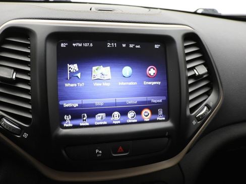 Used 2018 Jeep Cherokee Limited image 20