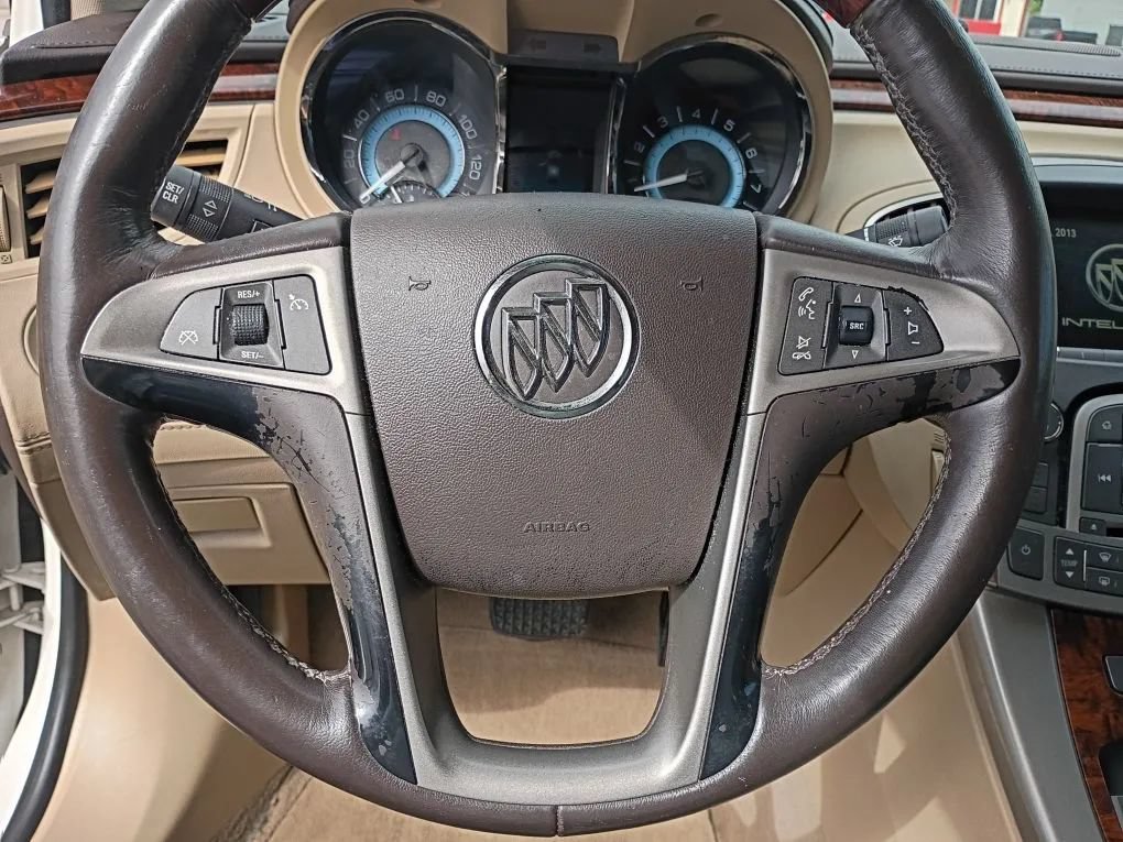 Used 2013 Buick LaCrosse Premium w/ Driver Confidence Package FWD image 14