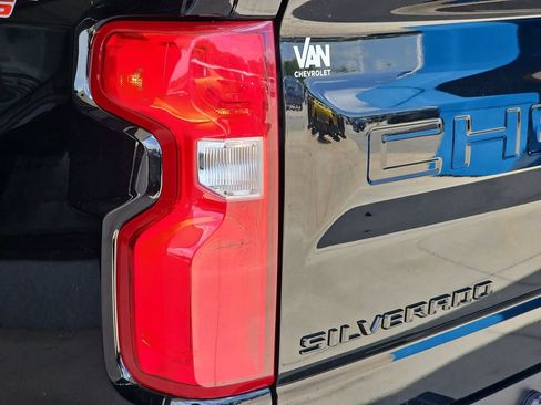 Certified 2021 Chevrolet Silverado 1500 Custom Trail Boss w/ Midnight Edition AWD/4WD image 37