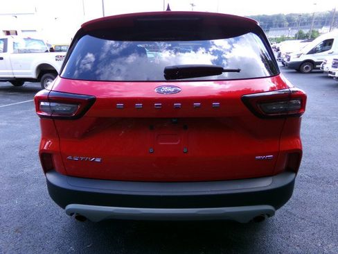 Used 2024 Ford Escape Active AWD/4WD image 8