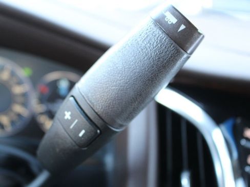 Used 2015 Cadillac Escalade ESV Premium image 48