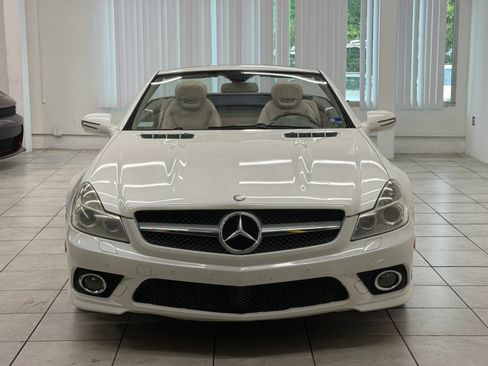 Used 2009 Mercedes-Benz SL 550 image 2