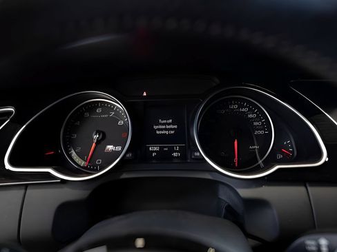 Used 2015 Audi RS 5 Coupe w/ Technology Package AWD/4WD image 19