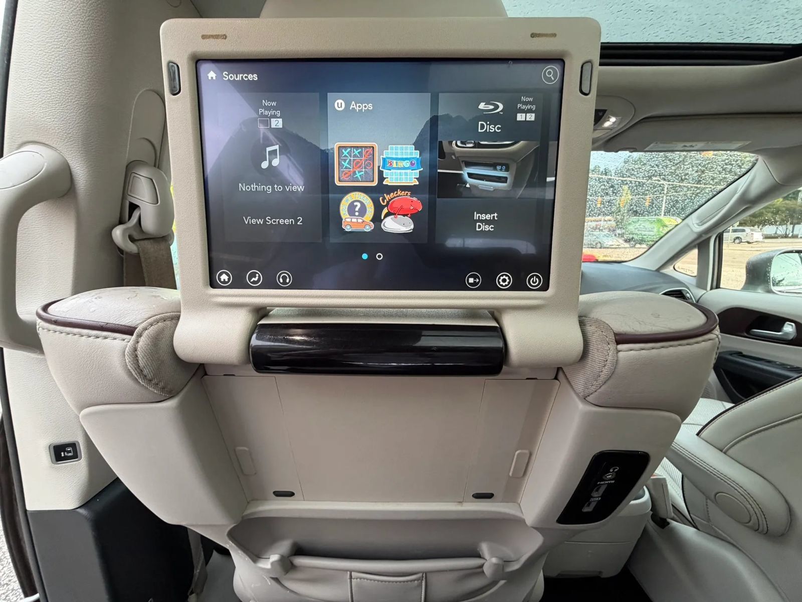 Used 2017 Chrysler Pacifica Limited FWD image 21