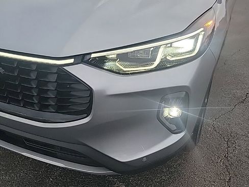 Certified 2023 Ford Escape Platinum image 10