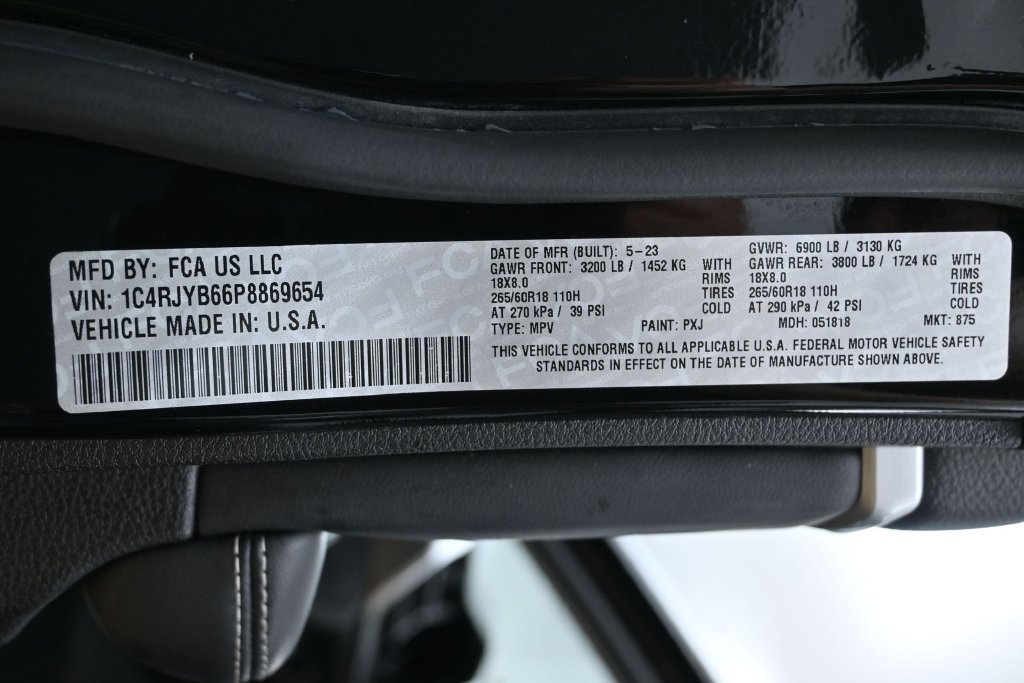 Used 2023 Jeep Grand Cherokee 4WD 4xe image 34