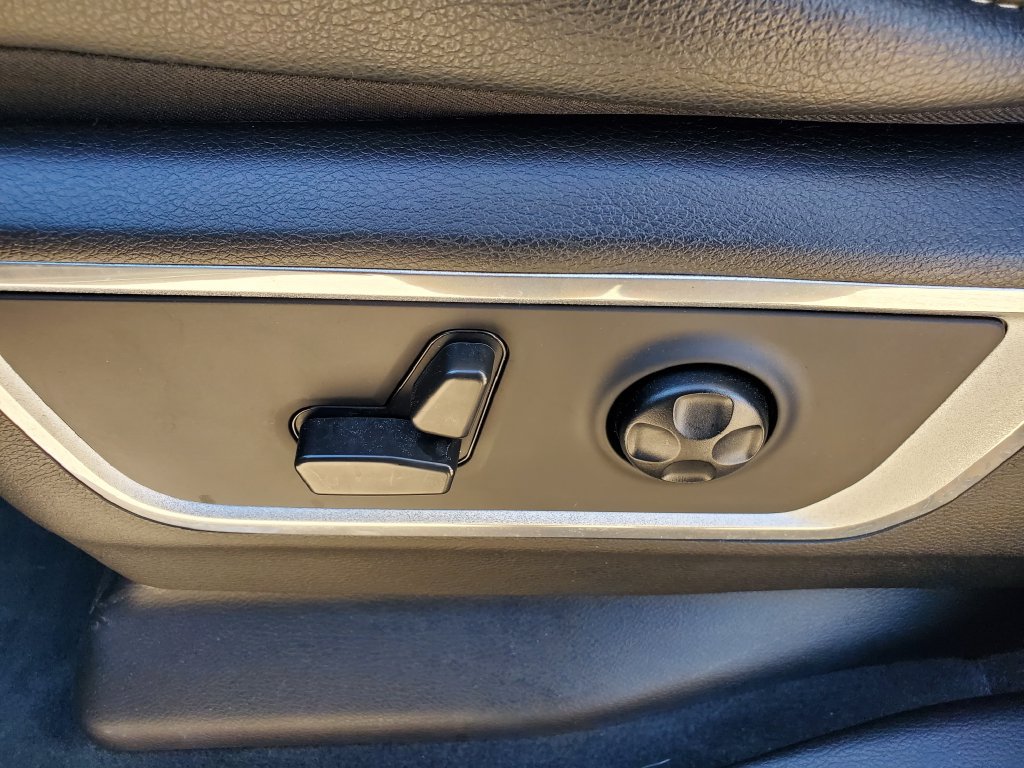 Used 2021 RAM 1500 Laramie AWD/4WD image 19
